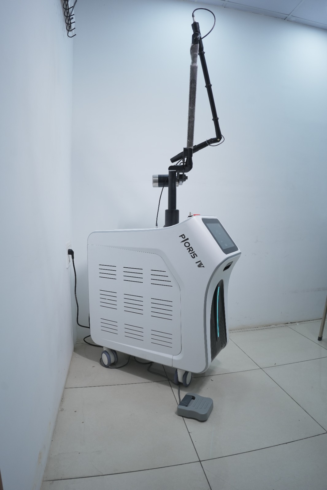 Pico Laser articulated arm side view